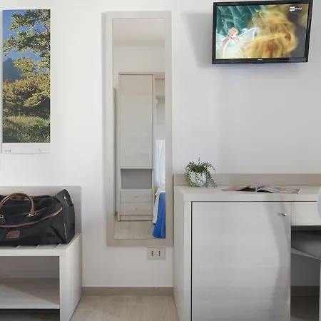 Готель Olympia